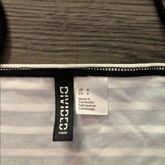 Striped summer dress - Picture 2 of 2